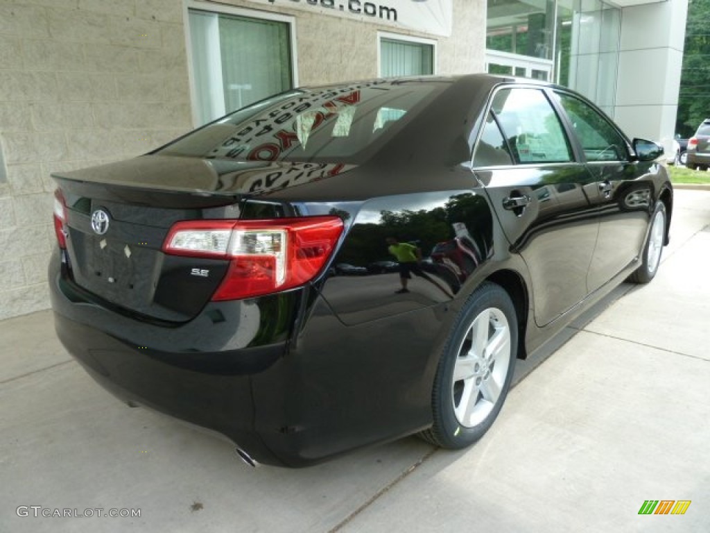 2012 Camry SE - Attitude Black Metallic / Black photo #2