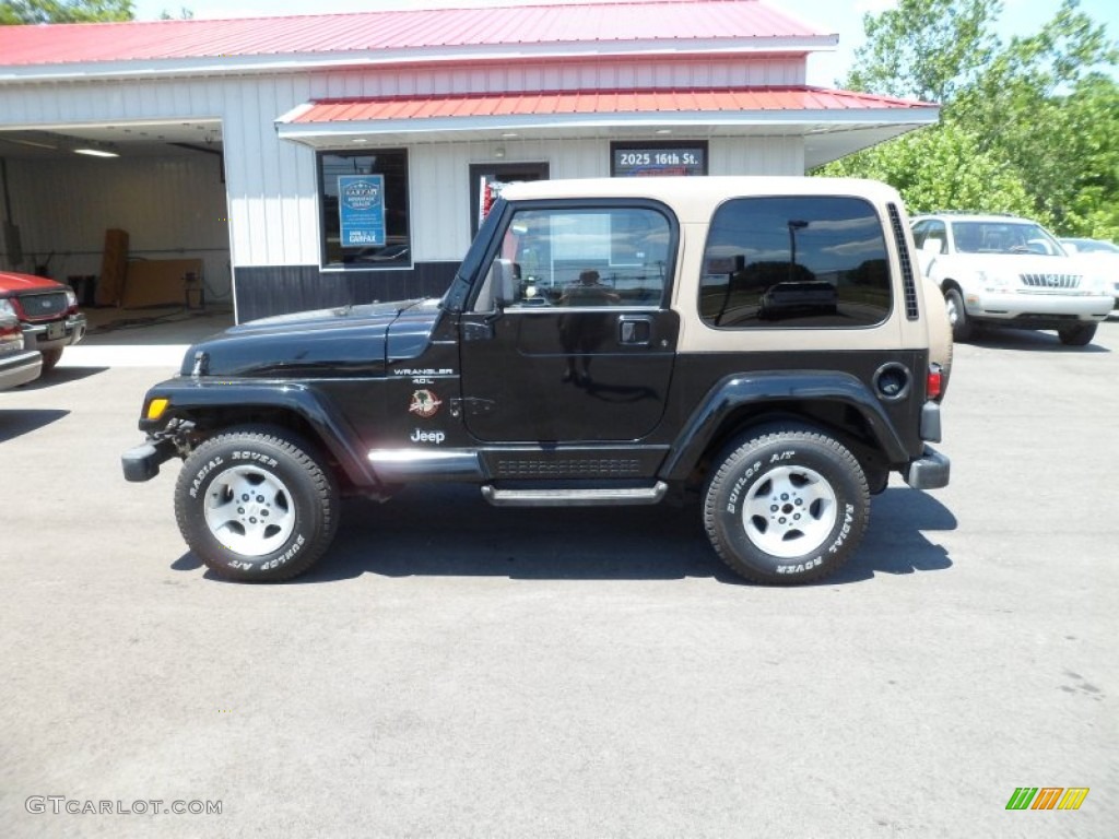 2000 Wrangler Sahara 4x4 - Black / Camel/Dark Green photo #1