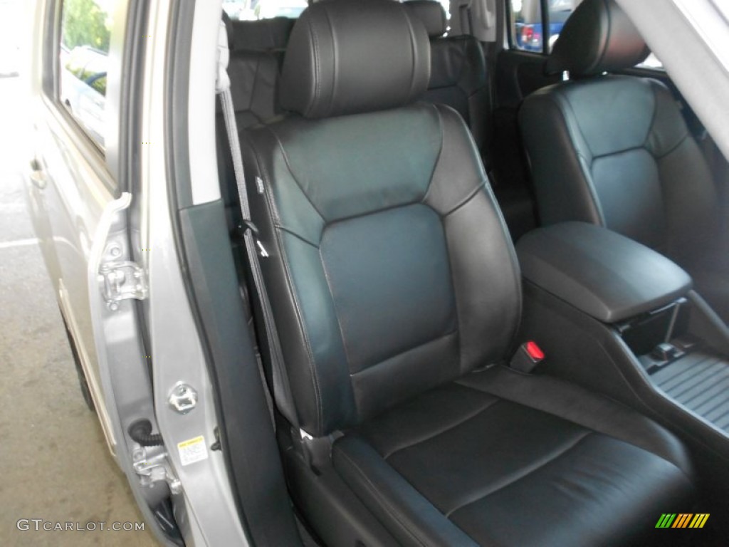 2010 Pilot Touring 4WD - Alabaster Silver Metallic / Black photo #16