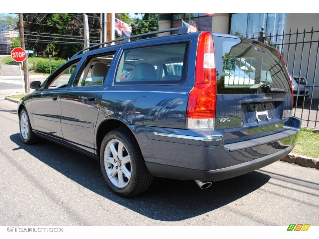 2005 V70 2.5T - Magic Blue Metallic / Taupe/Light Taupe photo #4