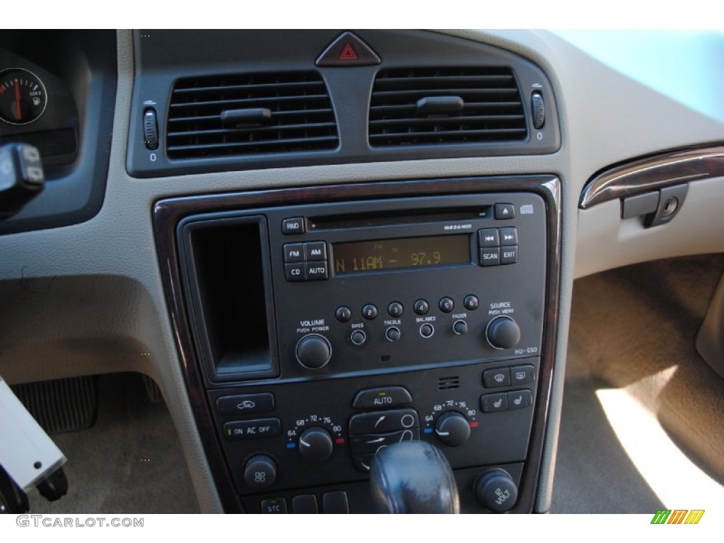 2005 V70 2.5T - Magic Blue Metallic / Taupe/Light Taupe photo #15