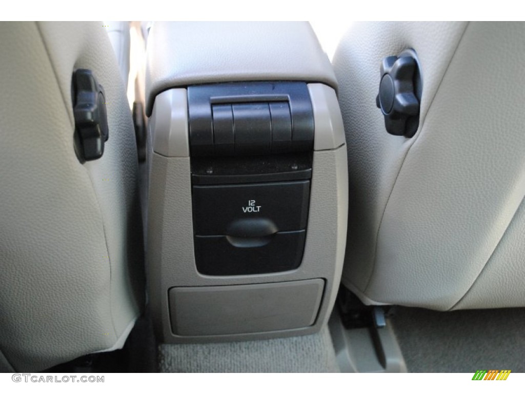2005 V70 2.5T - Magic Blue Metallic / Taupe/Light Taupe photo #21