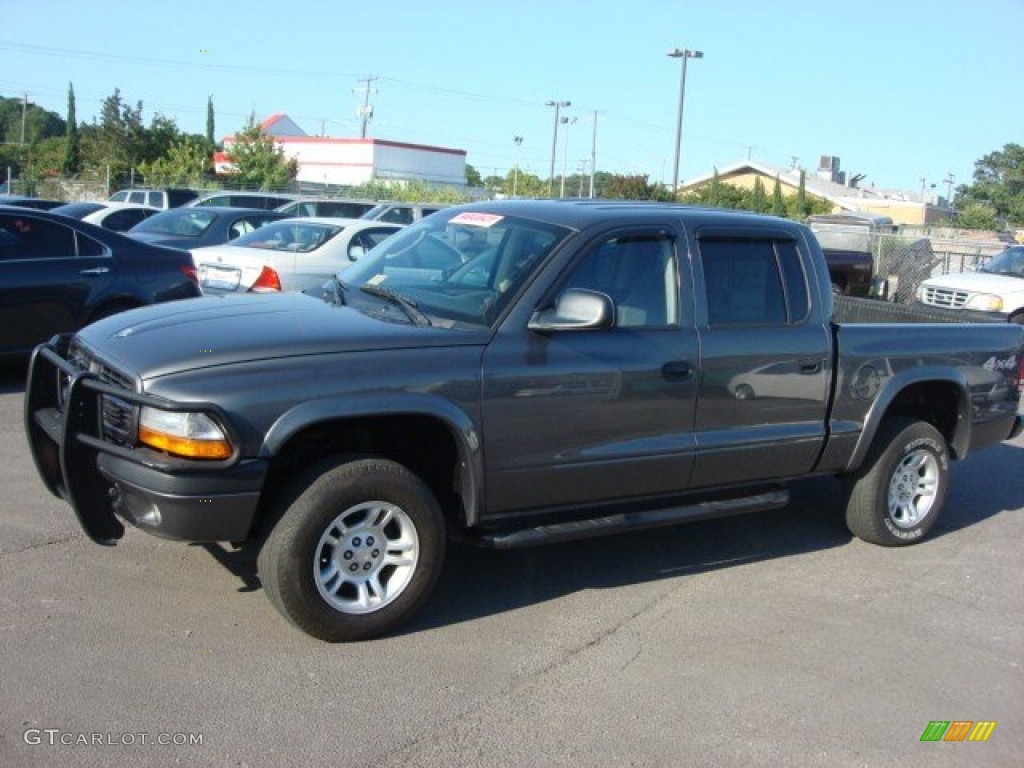 2003 Dakota Sport Quad Cab 4x4 - Graphite Metallic / Dark Slate Gray photo #2