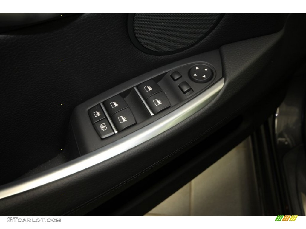 2012 5 Series 550i Gran Turismo - Dark Graphite Metallic II / Black photo #14