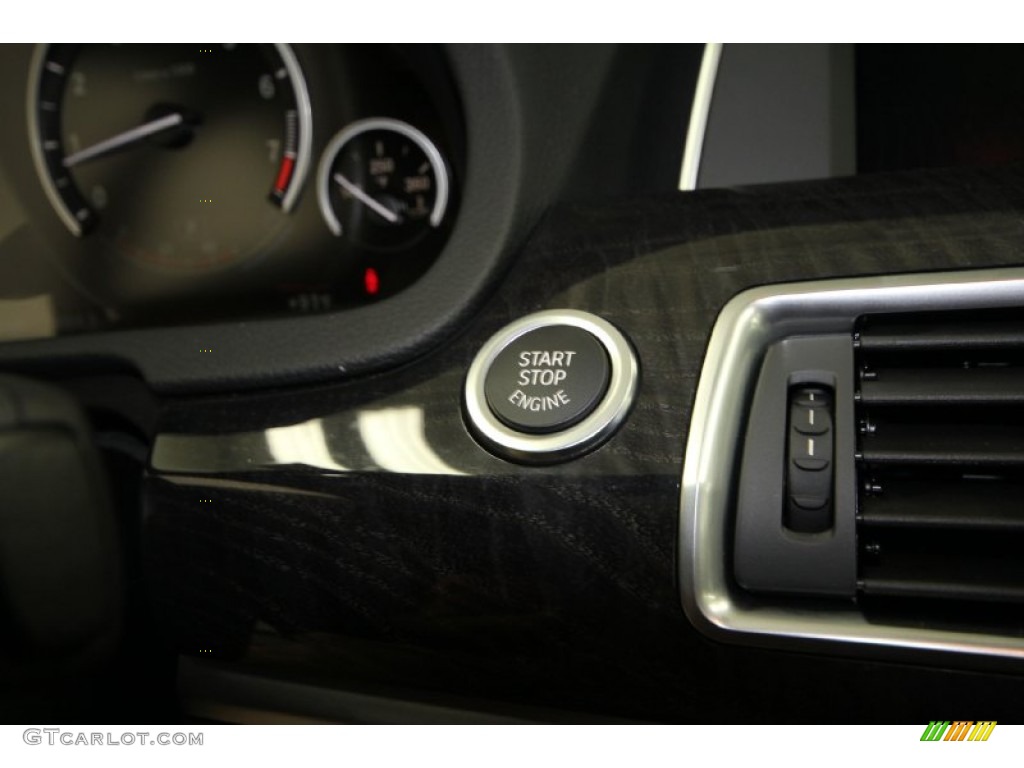 2012 5 Series 550i Gran Turismo - Dark Graphite Metallic II / Black photo #21
