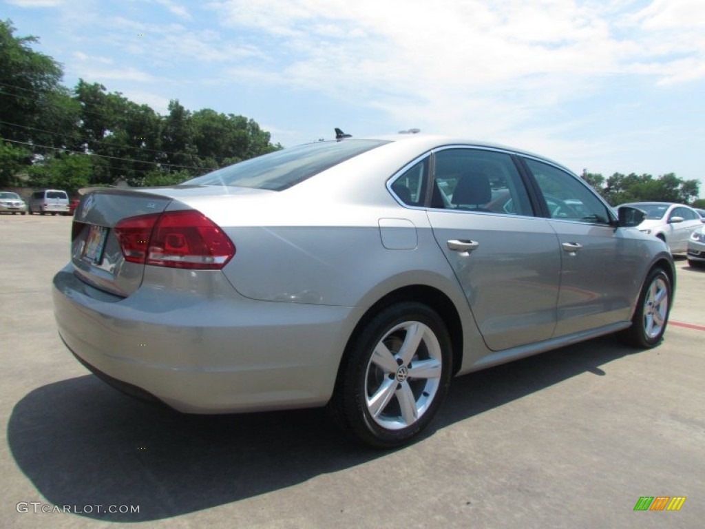 2012 Passat 2.5L SE - Tungsten Silver Metallic / Titan Black photo #2
