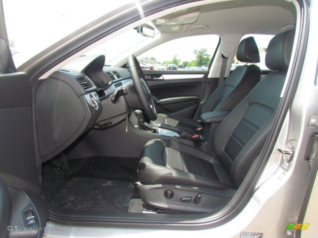 2012 Passat 2.5L SE - Tungsten Silver Metallic / Titan Black photo #3