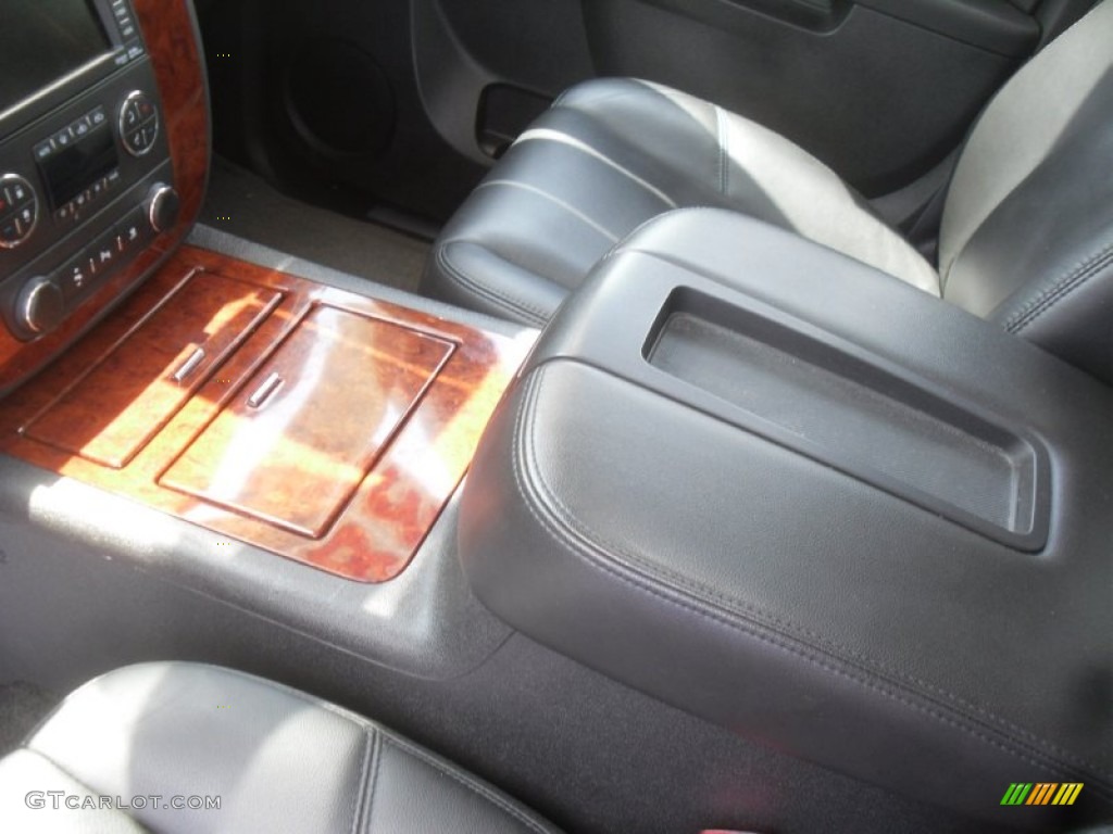 2011 Avalanche LTZ 4x4 - Inferno Orange Metallic / Ebony photo #14