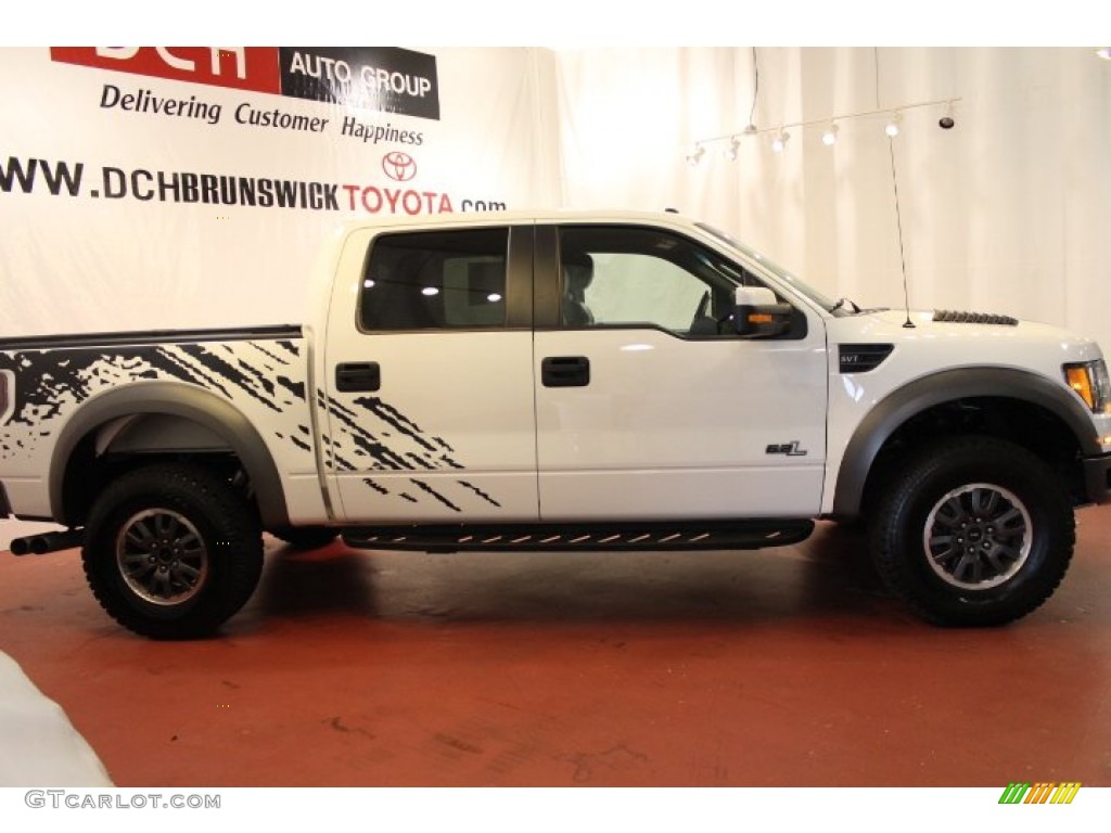 2011 F150 SVT Raptor SuperCrew 4x4 - Oxford White / Raptor Black photo #2