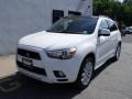 Diamond White Pearl - Outlander ES Photo No. 2