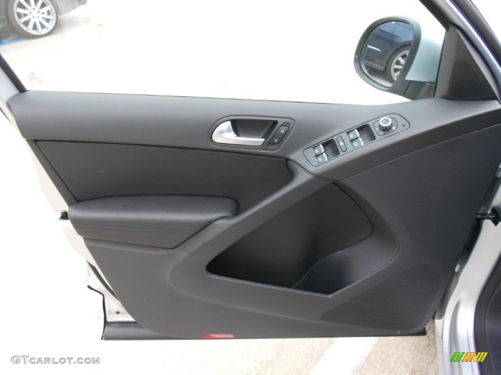 2012 Volkswagen Tiguan LE Black Door Panel Photo #66367610