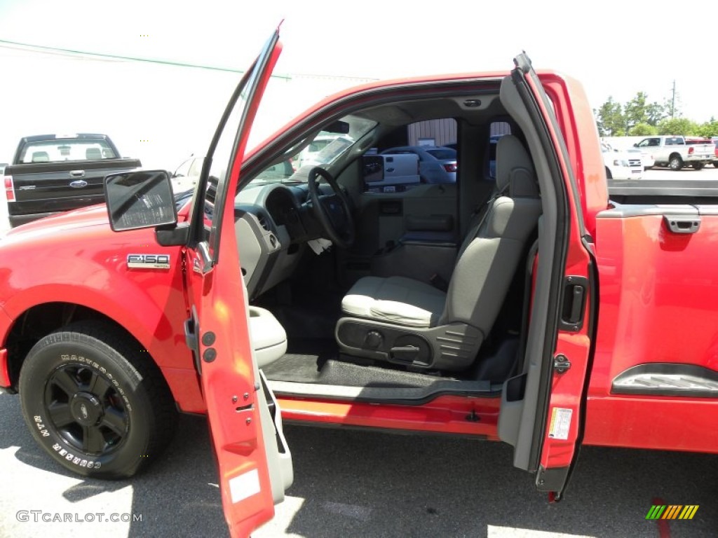 2005 F150 STX Regular Cab Flareside - Bright Red / Medium Flint Grey photo #6