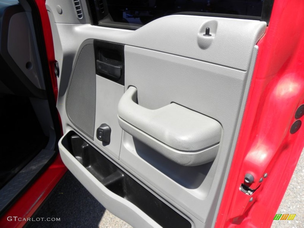 2005 F150 STX Regular Cab Flareside - Bright Red / Medium Flint Grey photo #8