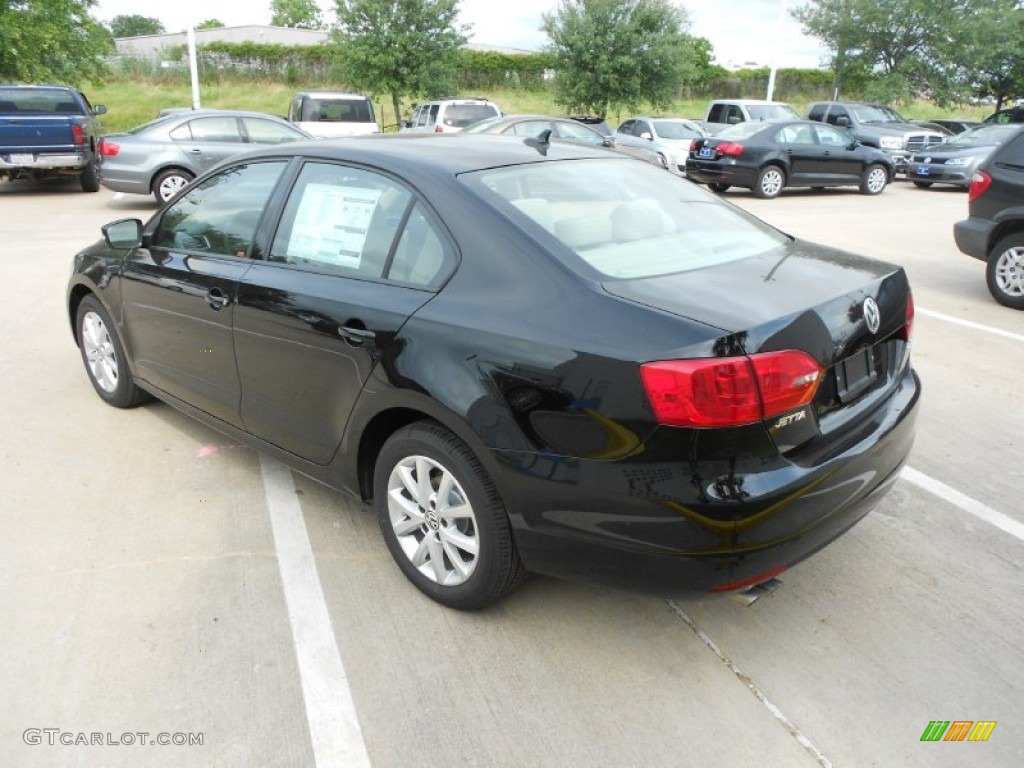2012 Jetta SE Sedan - Black / Cornsilk Beige photo #5