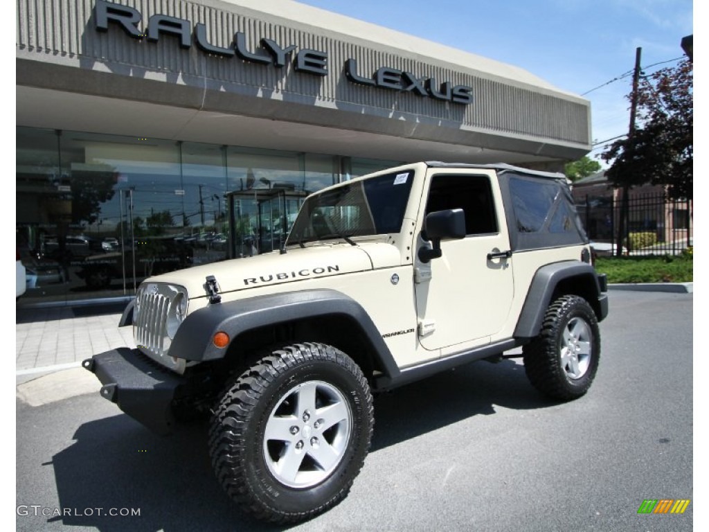 2012 Wrangler Rubicon 4X4 - Sahara Tan / Black photo #1