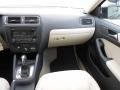 Black - Jetta SE Sedan Photo No. 15