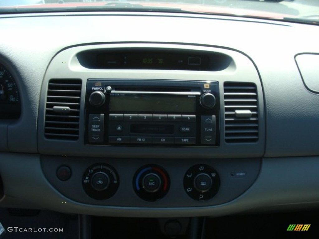 2004 Camry LE V6 - Salsa Red Pearl / Stone photo #11