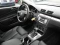 Deep Black - Passat Turbo Sedan Photo No. 17