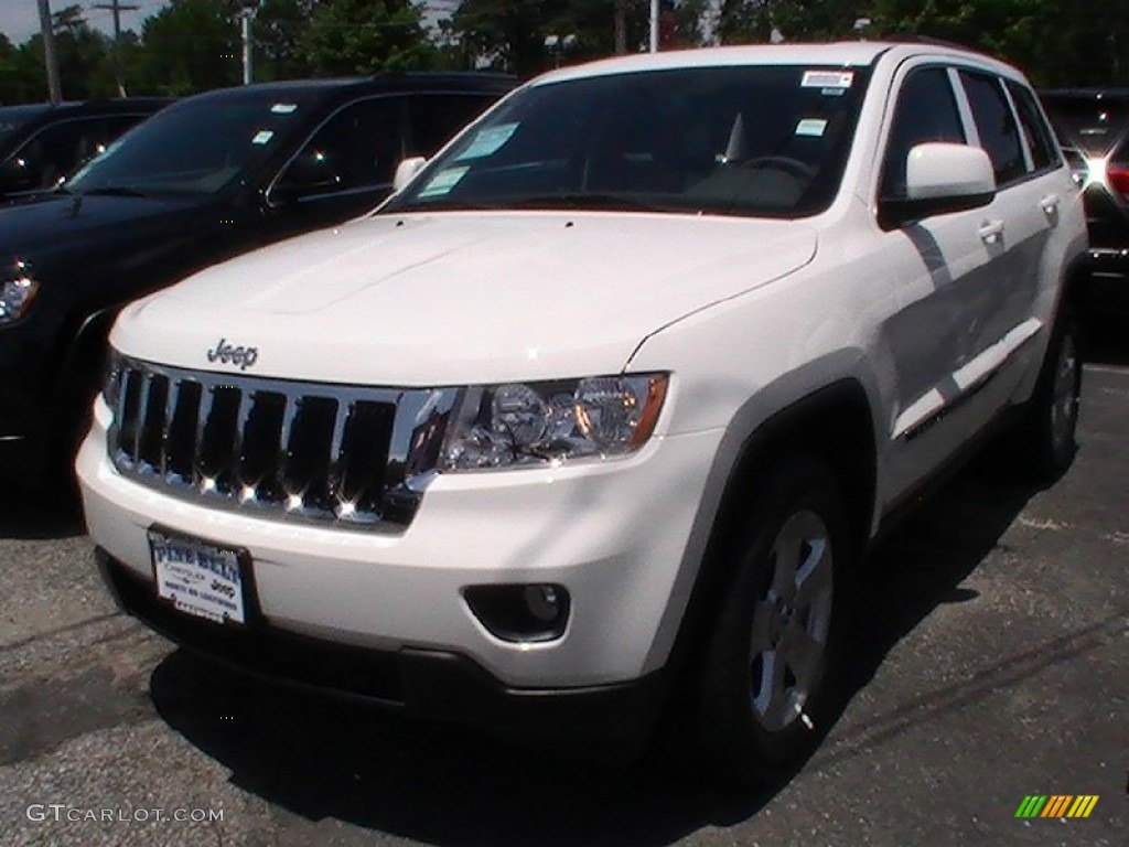 2012 Grand Cherokee Laredo 4x4 - Stone White / Black photo #1