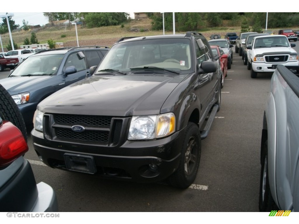 2005 Explorer Sport Trac XLT 4x4 - Dark Stone Metallic / Medium Pebble photo #4