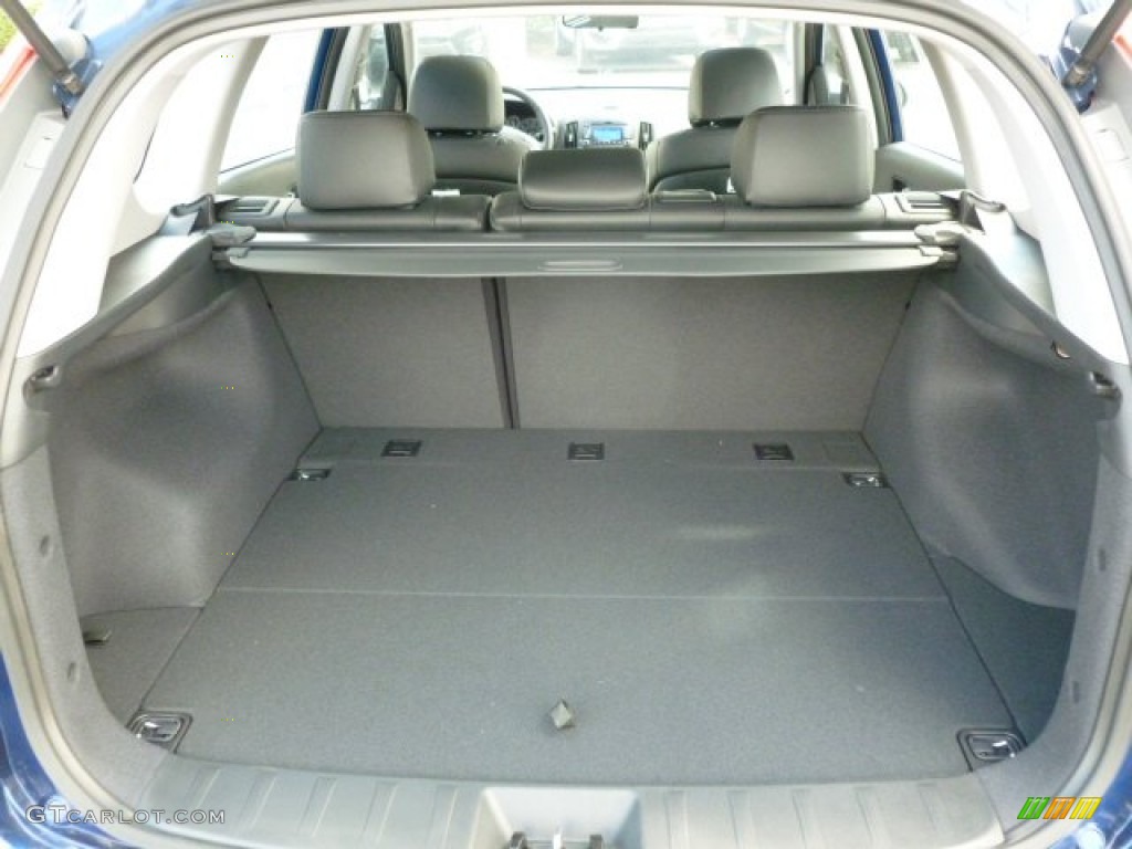 2012 Hyundai Elantra SE Touring Trunk Photos