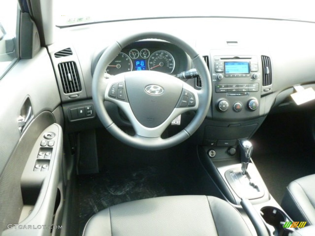 2012 Hyundai Elantra SE Touring Black Dashboard Photo #66384071