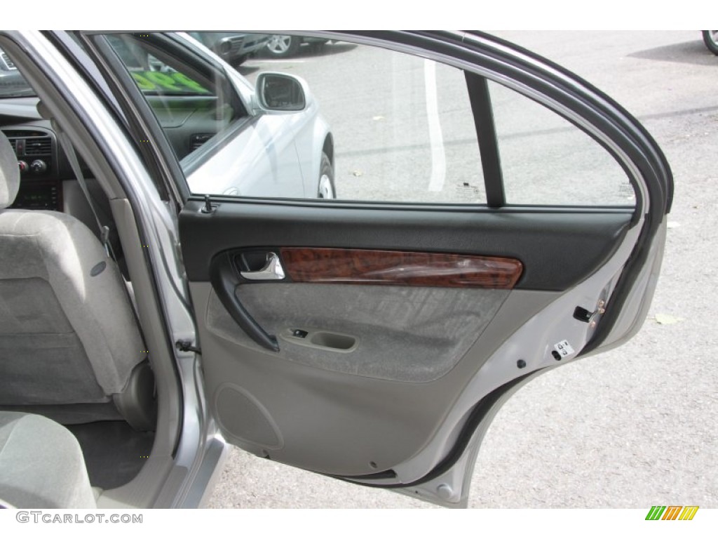 2005 Verona S - Titanium Silver Metallic / Gray photo #22