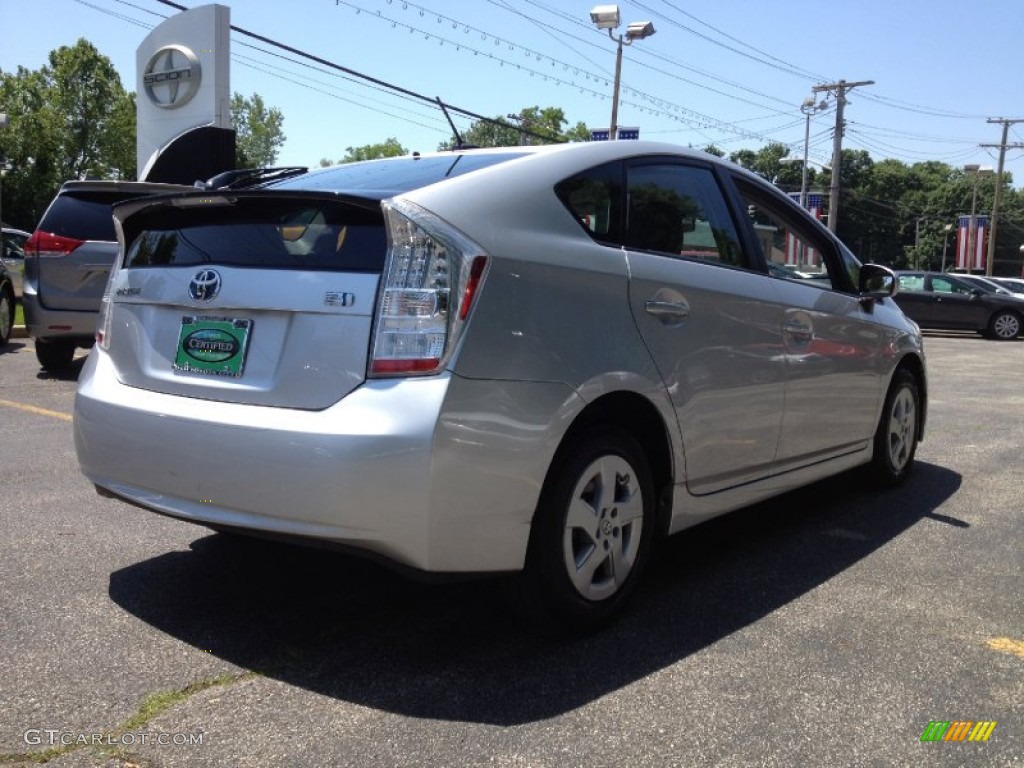 2010 Prius Hybrid II - Classic Silver Metallic / Dark Gray photo #7
