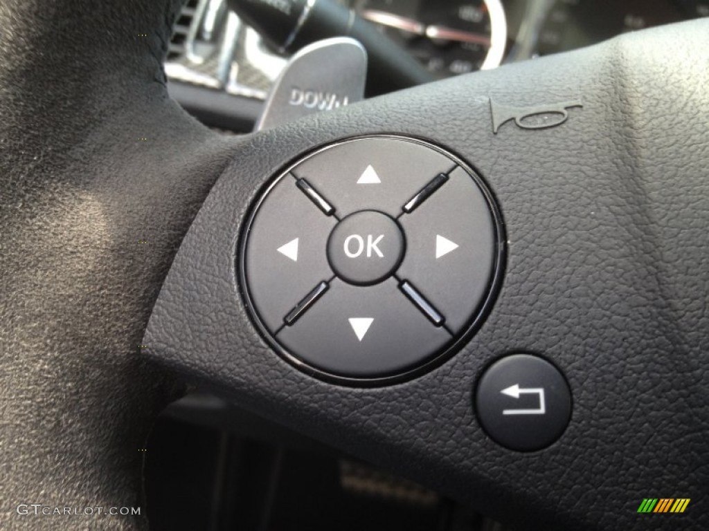 2010 Mercedes-Benz C 63 AMG Controls Photo #66392045