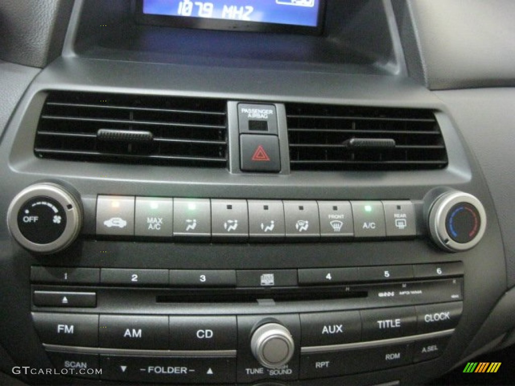 2010 Honda Accord LX Sedan Controls Photo #66405089