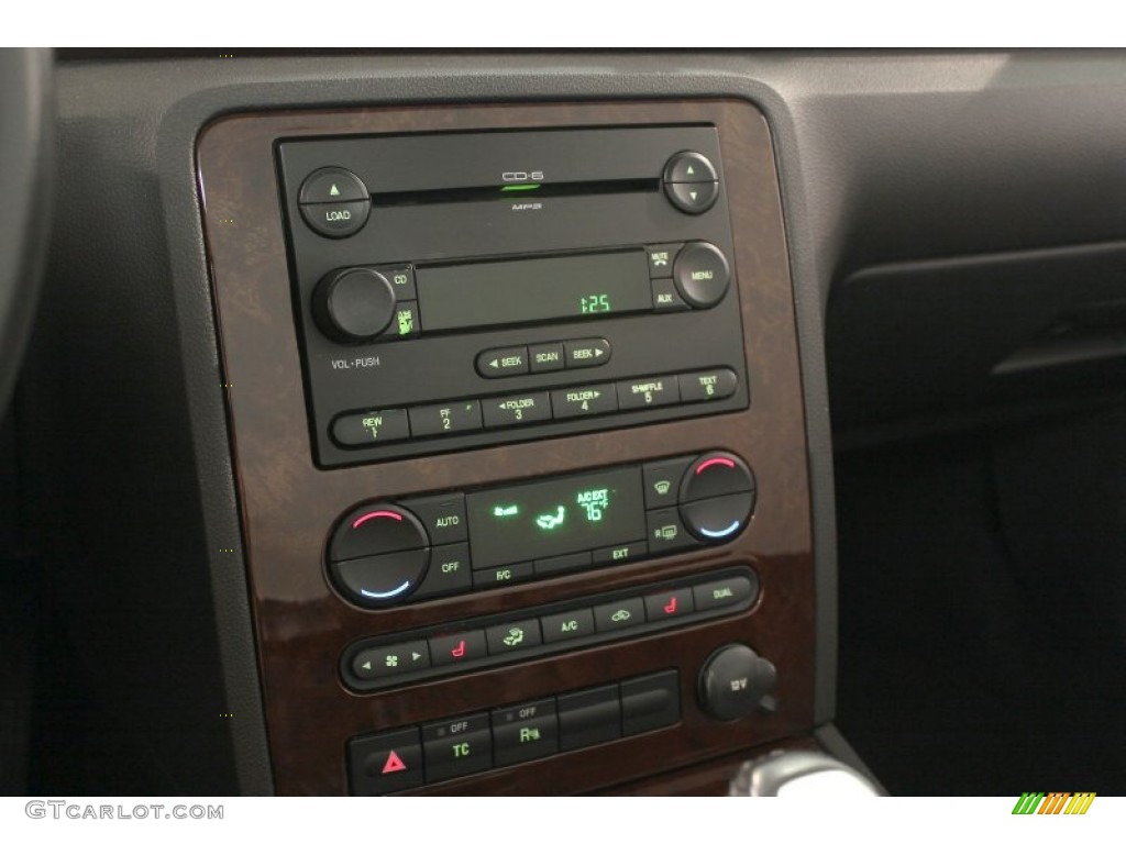 2005 Ford Five Hundred Limited Controls Photos