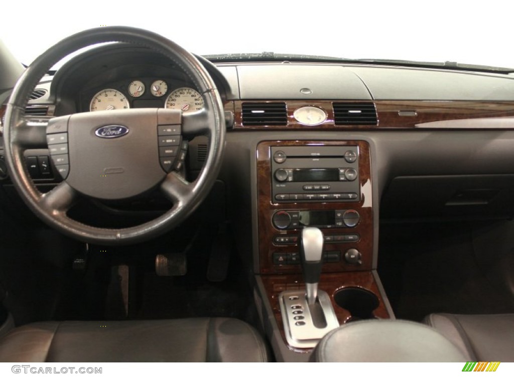 2005 Ford Five Hundred Limited Dashboard Photos