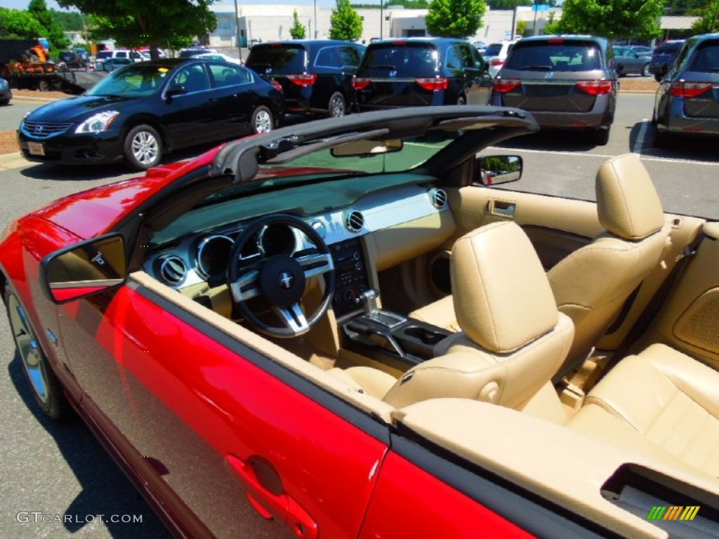 2008 Mustang GT Premium Convertible - Dark Candy Apple Red / Medium Parchment photo #28