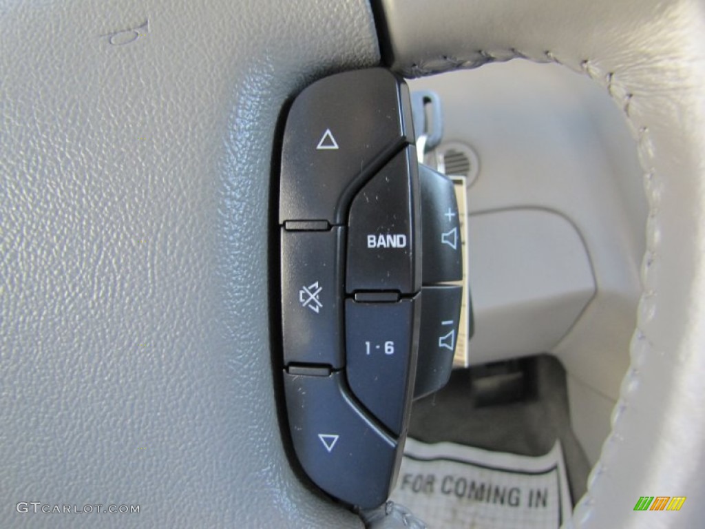 2008 Buick LaCrosse CXL Controls Photo #66409174