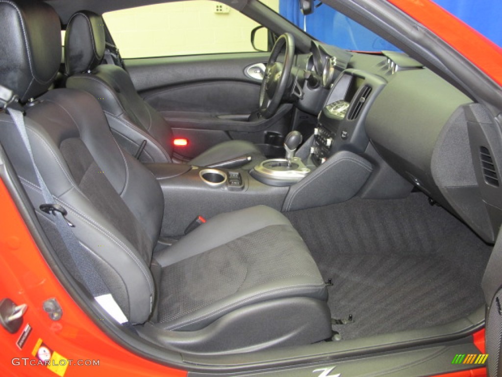 Black Leather Interior 2009 Nissan 370Z Sport Touring Coupe Photo #66410440