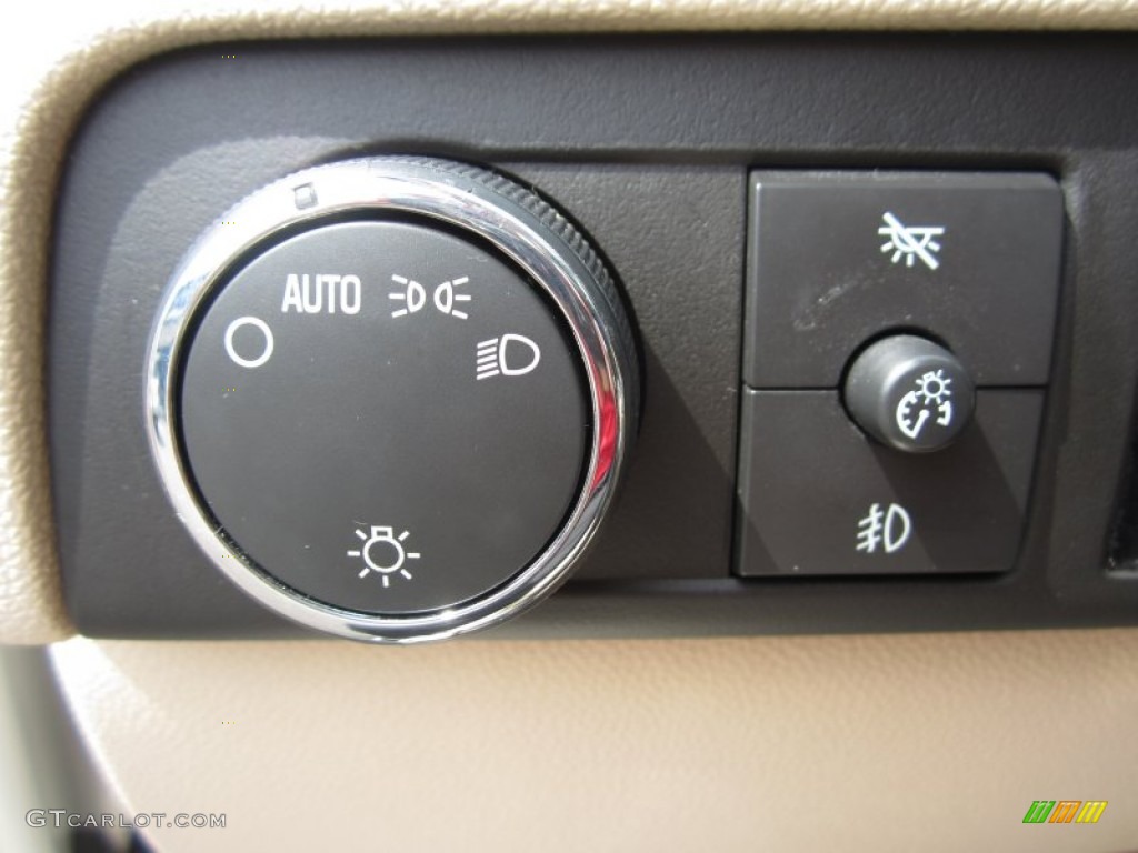 2007 Cadillac Escalade EXT AWD Controls Photo #66411379