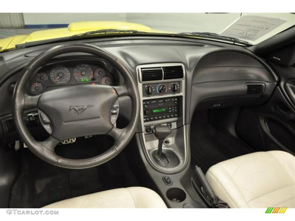 2003 Ford Mustang GT Convertible Ivory White Dashboard Photo #66415390