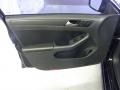 Black - Jetta SE Sedan Photo No. 5
