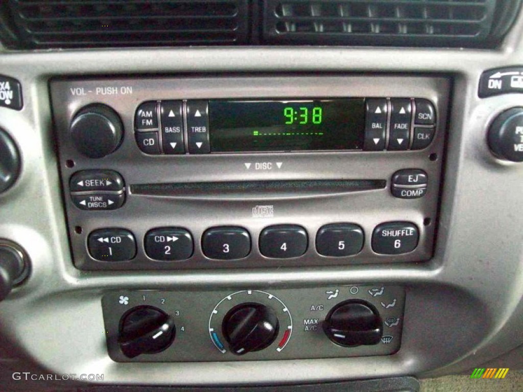 2004 Explorer Sport Trac XLT 4x4 - Red Fire Metallic / Medium Dark Flint/Dark Flint photo #9