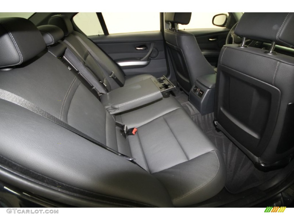 2010 3 Series 335i xDrive Sedan - Jet Black / Black photo #32