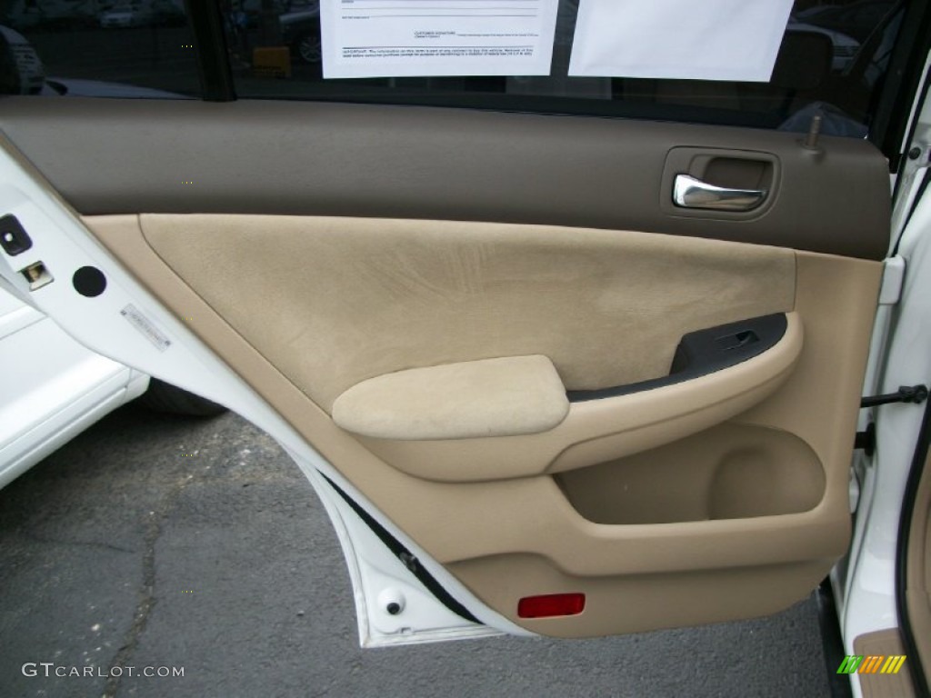 2003 Accord LX Sedan - Taffeta White / Ivory photo #15