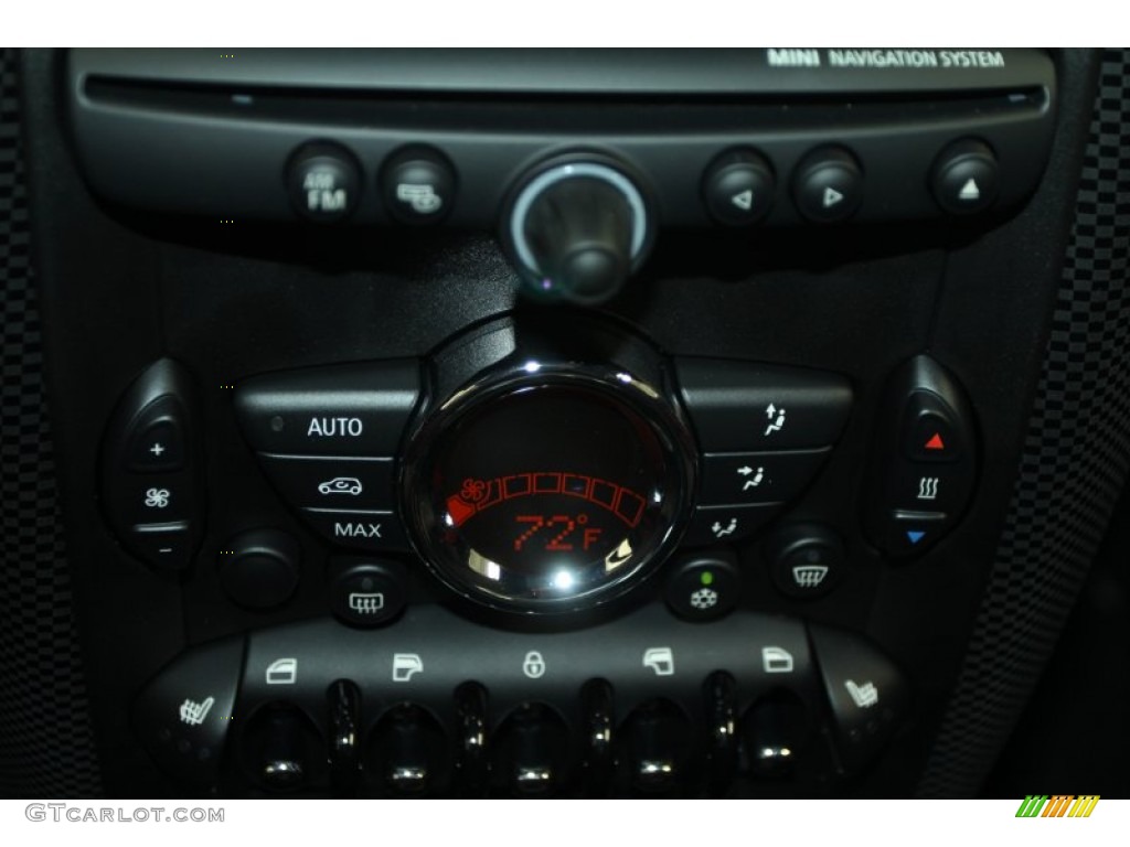 2012 Mini Cooper Countryman Controls Photo #66426913