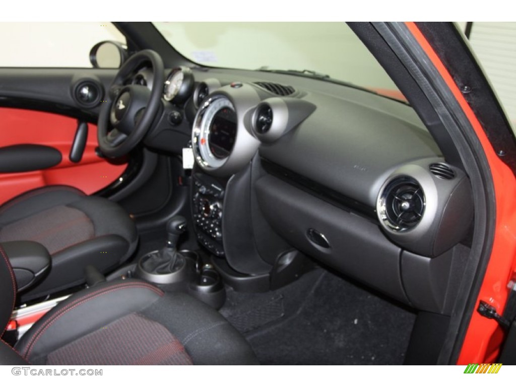 2012 Mini Cooper Countryman Pure Red Leather/Cloth Dashboard Photo #66426946