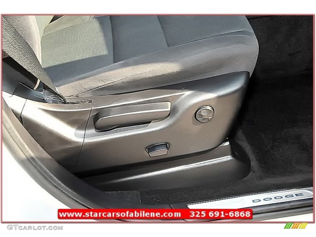 2011 Durango Crew - Bright Silver Metallic / Black photo #28