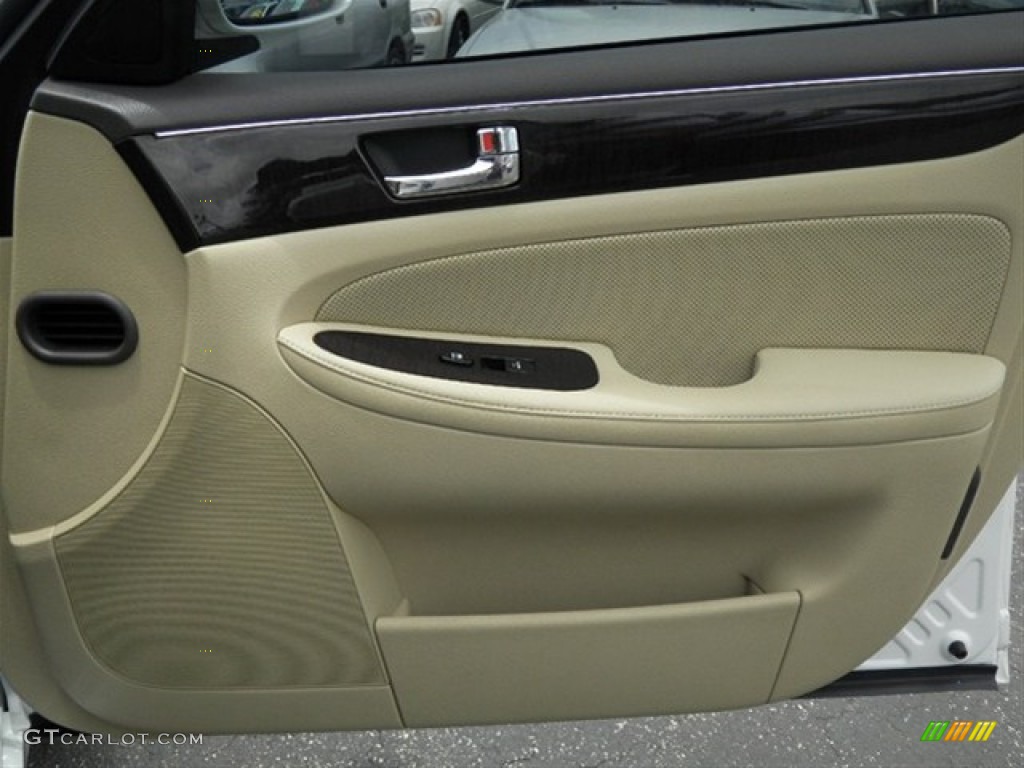 2011 Hyundai Genesis 3.8 Sedan Cashmere Door Panel Photo #66433487