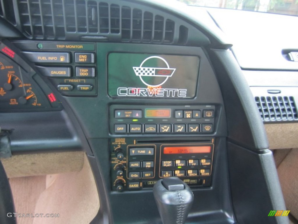 1993 Chevrolet Corvette Coupe Controls Photo #66438786