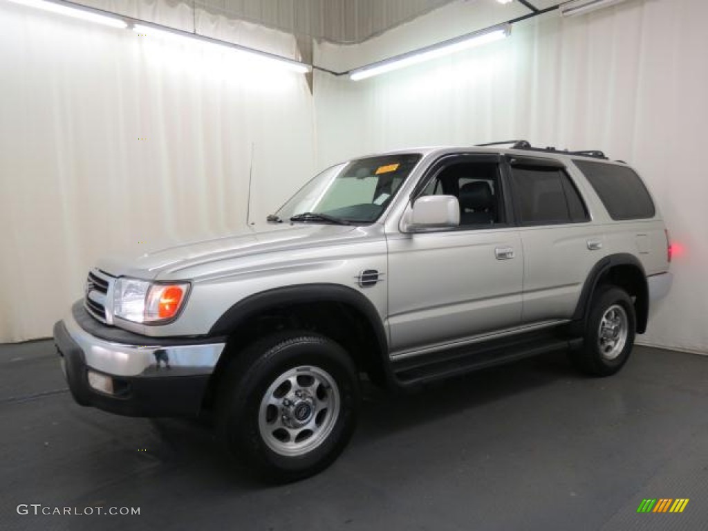 1999 4Runner SR5 4x4 - Millennium Silver Metallic / Gray photo #3