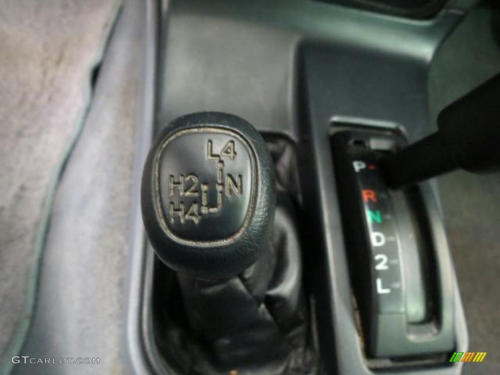 1999 4Runner SR5 4x4 - Millennium Silver Metallic / Gray photo #17