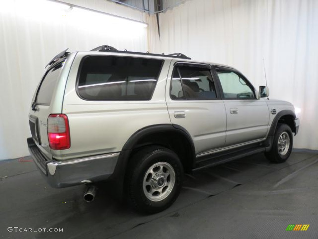 1999 4Runner SR5 4x4 - Millennium Silver Metallic / Gray photo #26