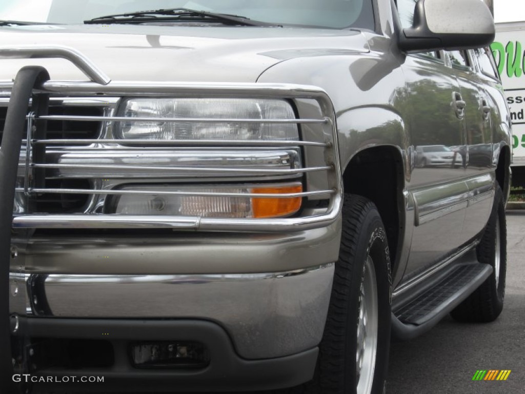 2001 Suburban 1500 LT - Light Pewter Metallic / Light Gray/Neutral photo #16